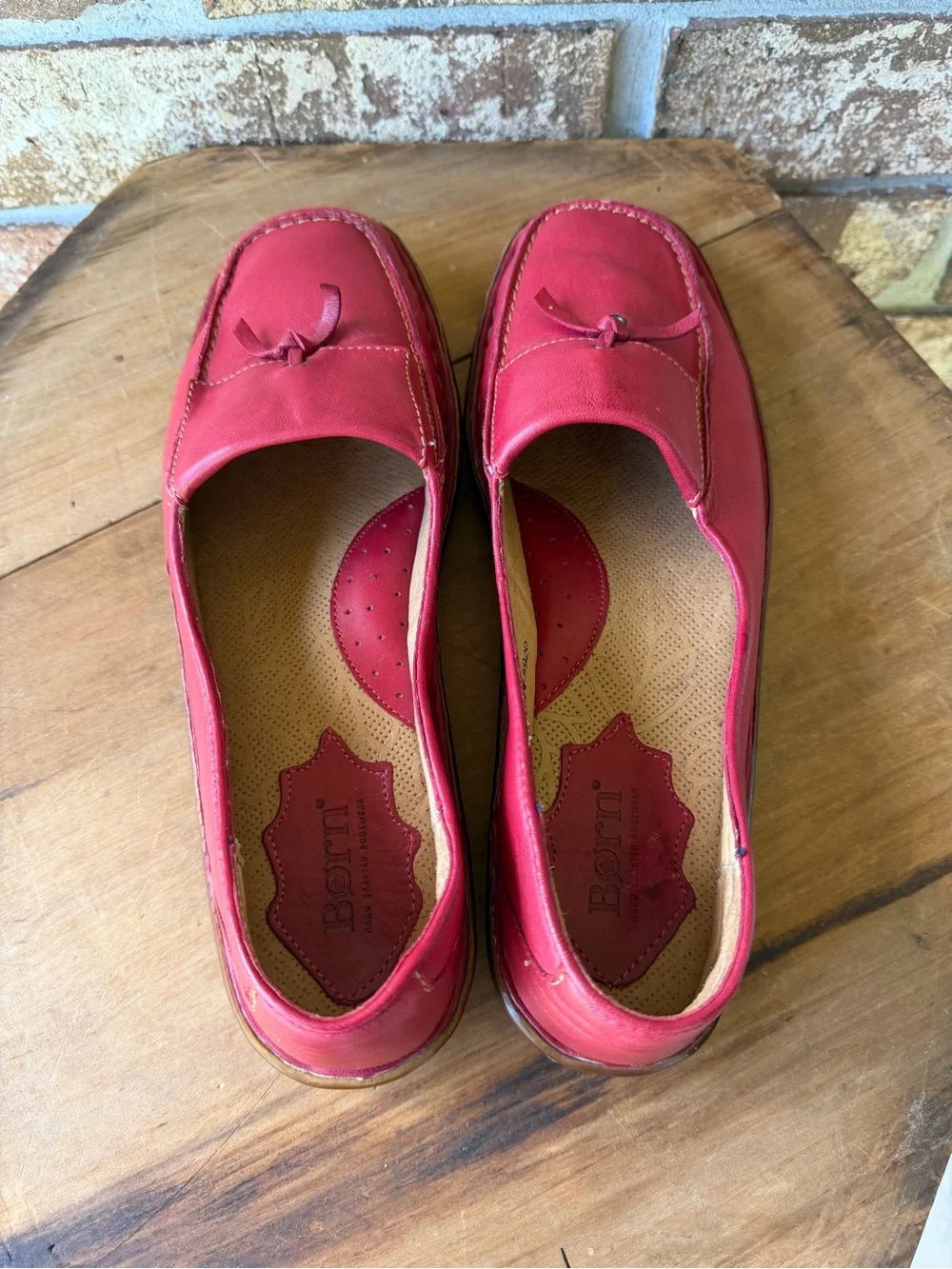 Born Women's Red Leather Tasseled Loafers Size 8 Light Wear See Pics So Cute!